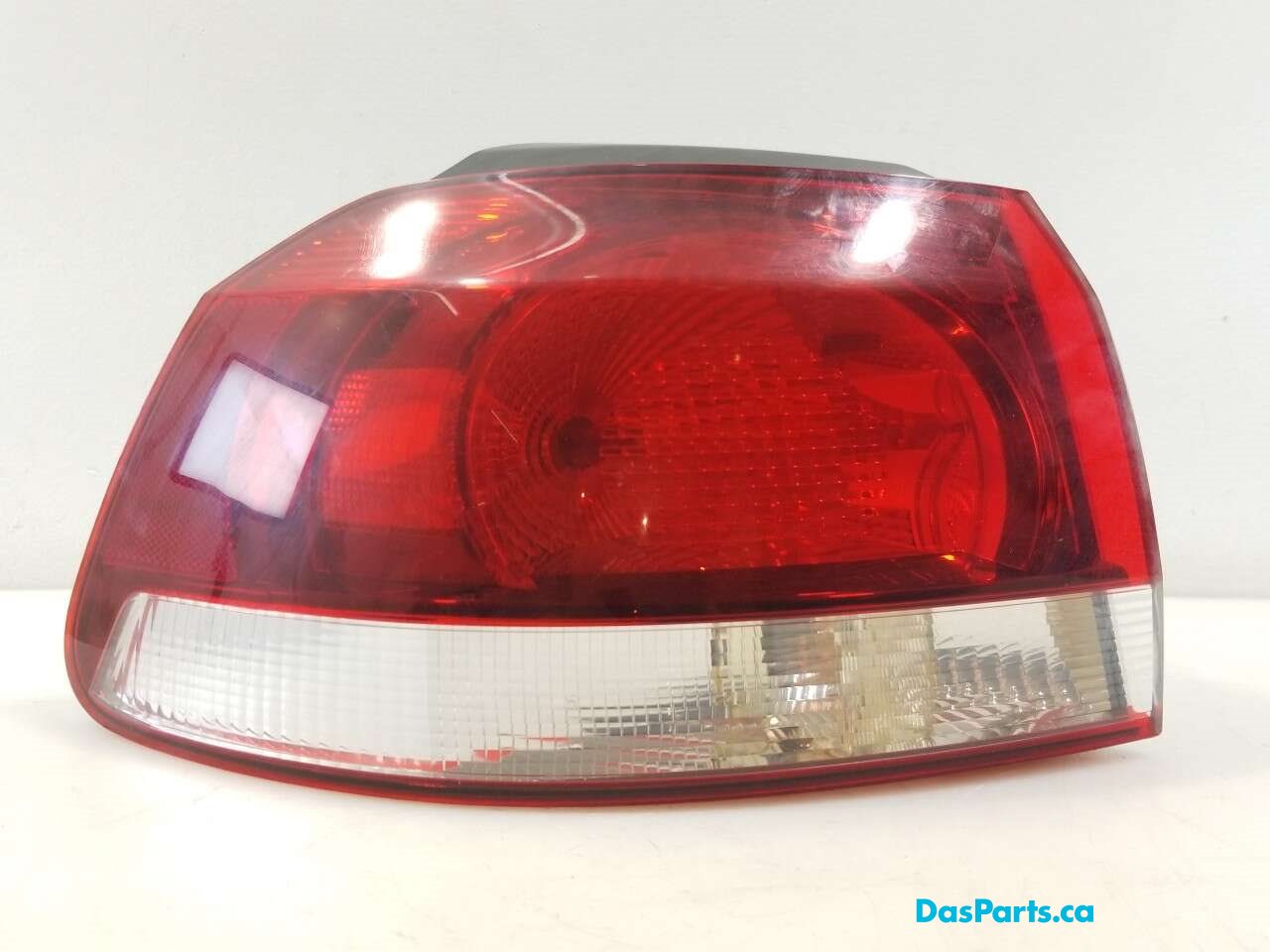 Taillight Outer LR