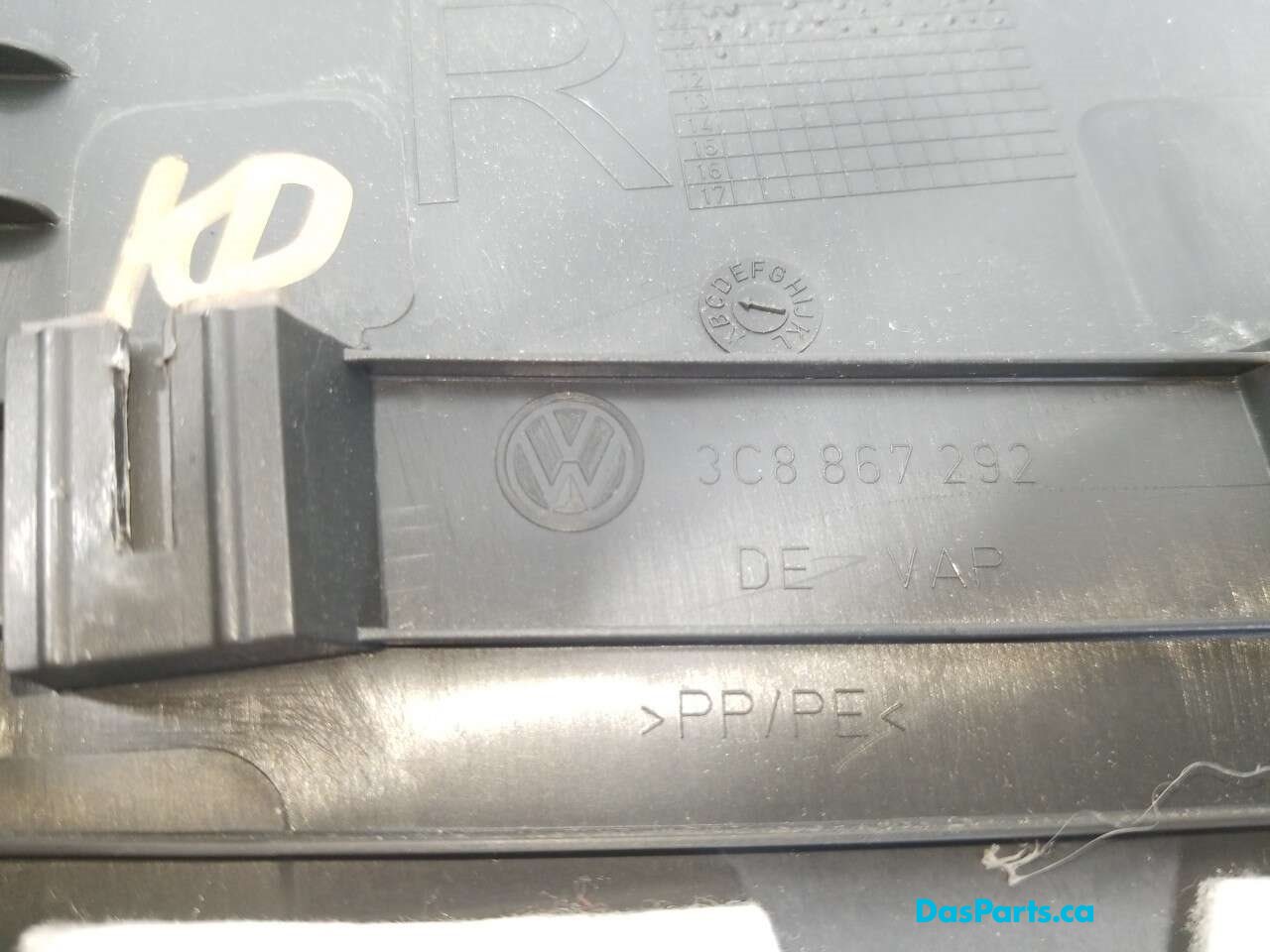 Lower B-Pillar Trim R