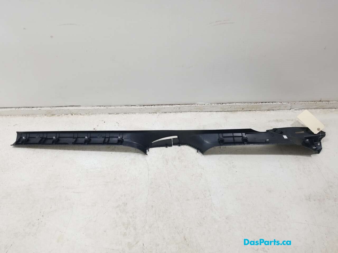 Lower Door Sill Trim R