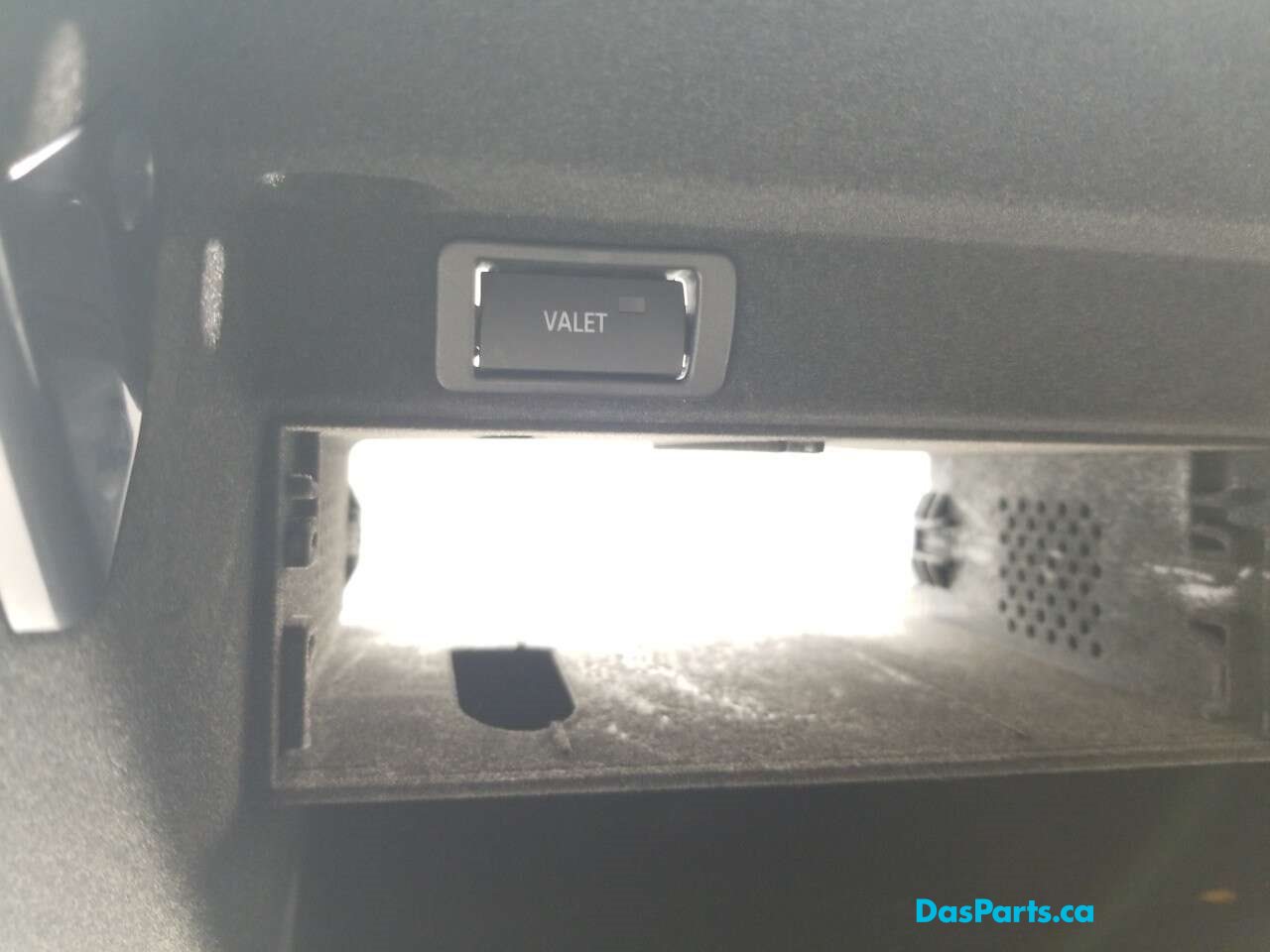 Glovebox