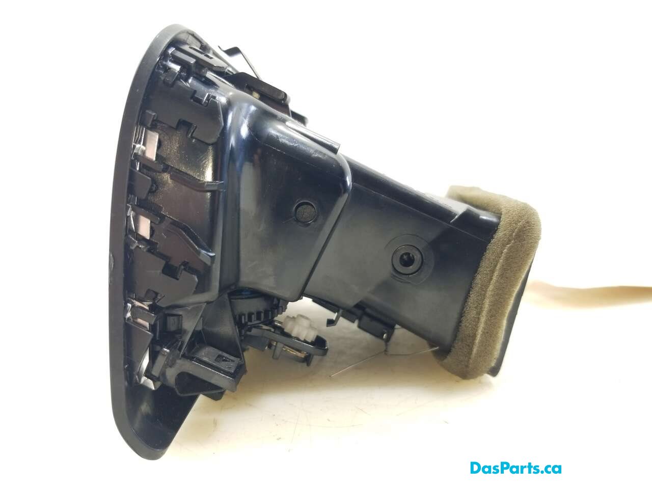 Rear Center Console Vent