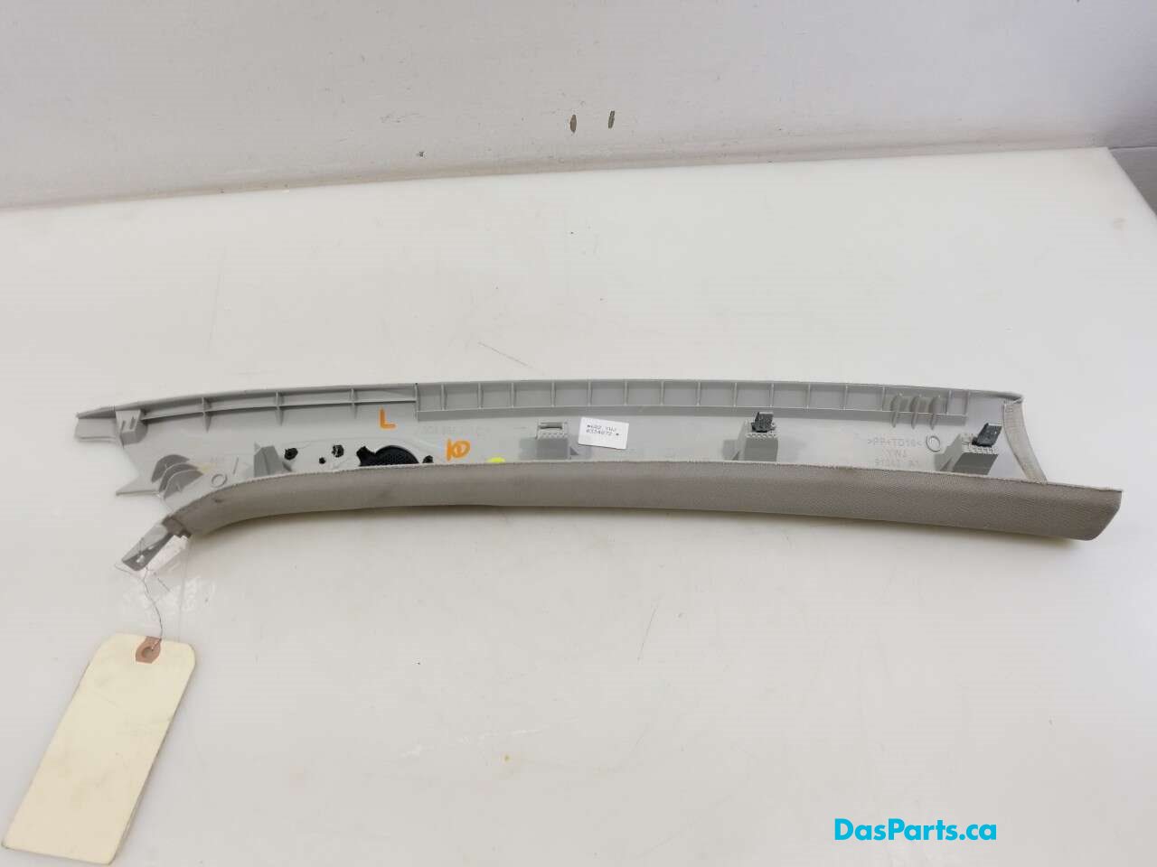 Headliner A-Pillar Trim L