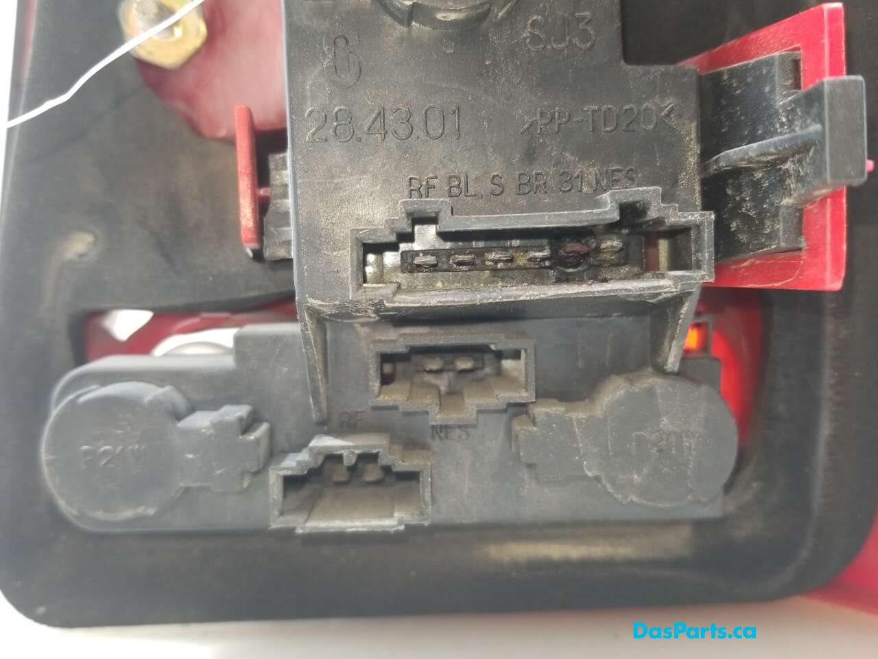 Taillight Outer LR