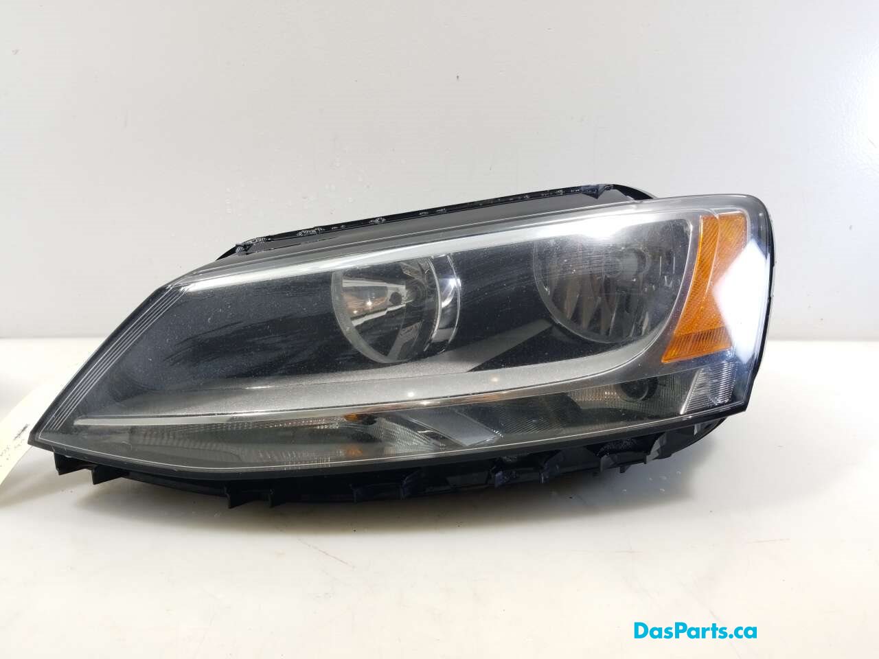 Headlight LF