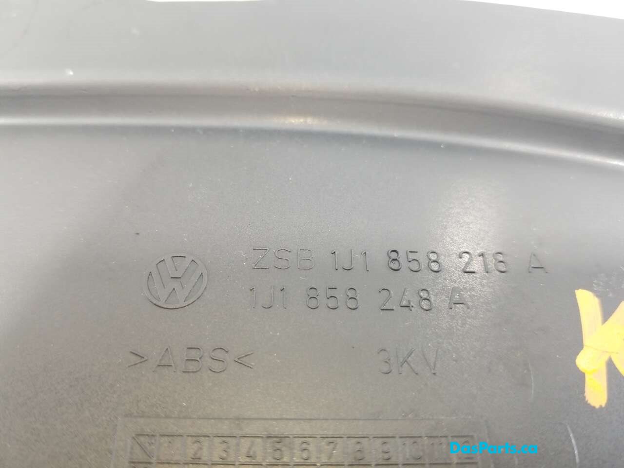Dash Side Cover R
