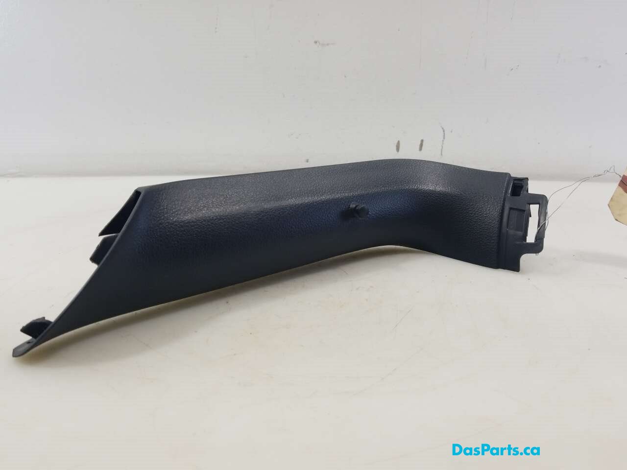 Hatch Trim R