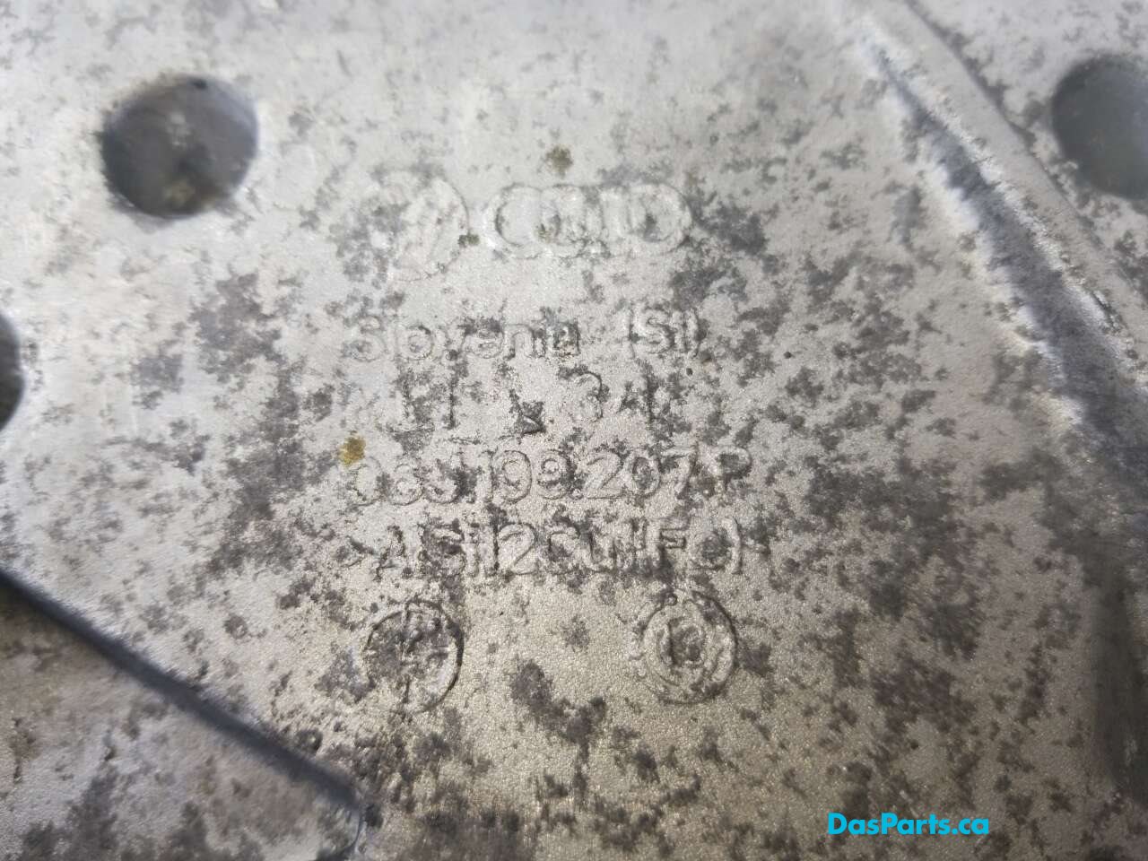 Engine Bracket R