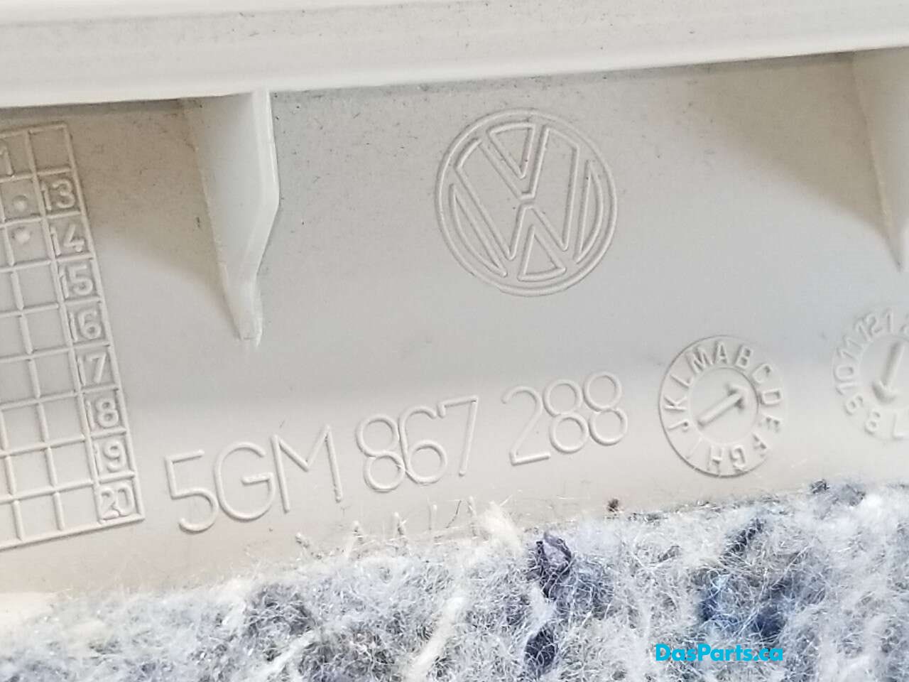 Headliner C-Pillar Trim R
