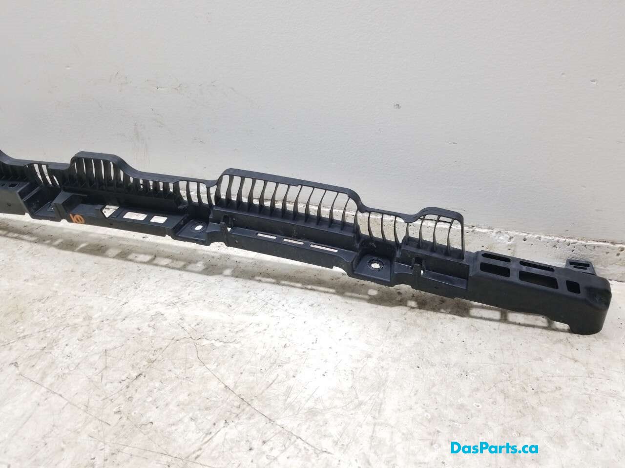 Rear Bumper Support Middle