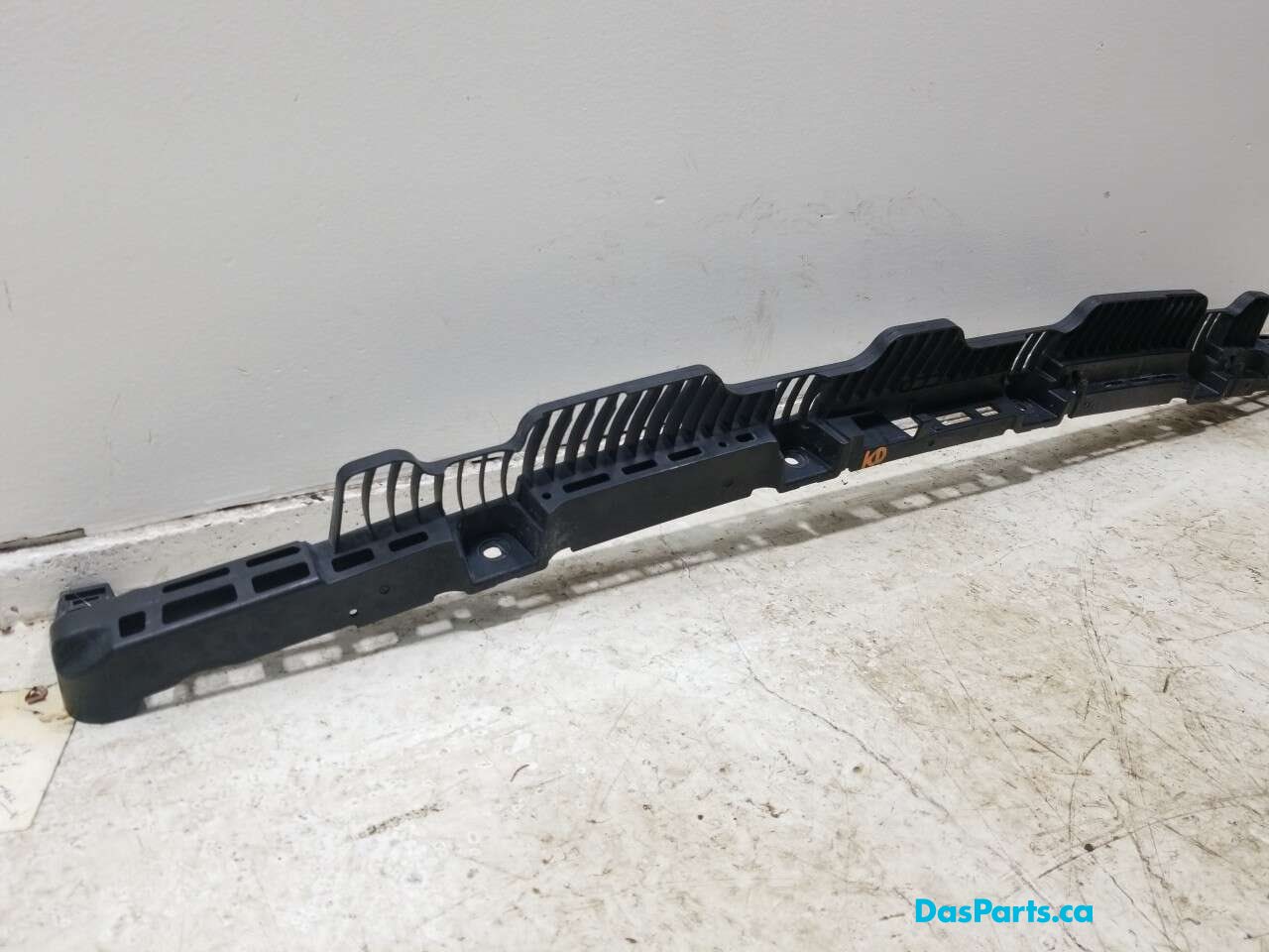 Rear Bumper Support Middle