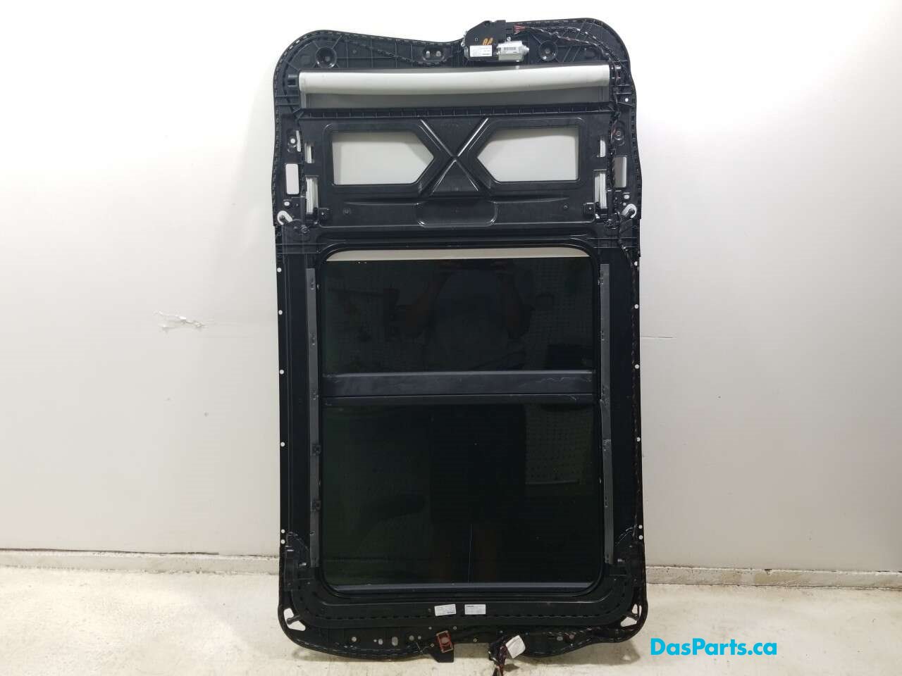Sunroof Assembly