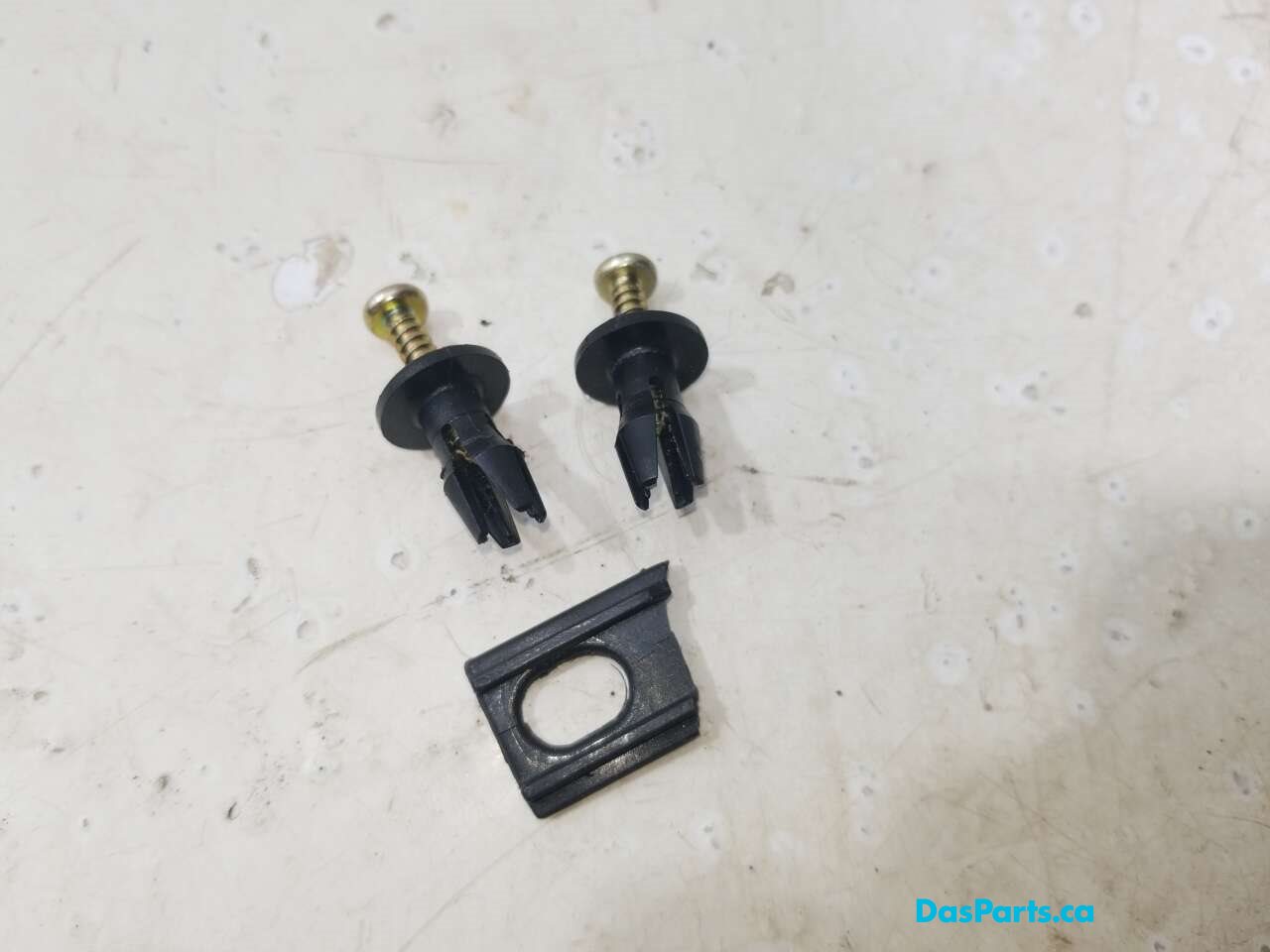 Lower B-Pillar Trim R
