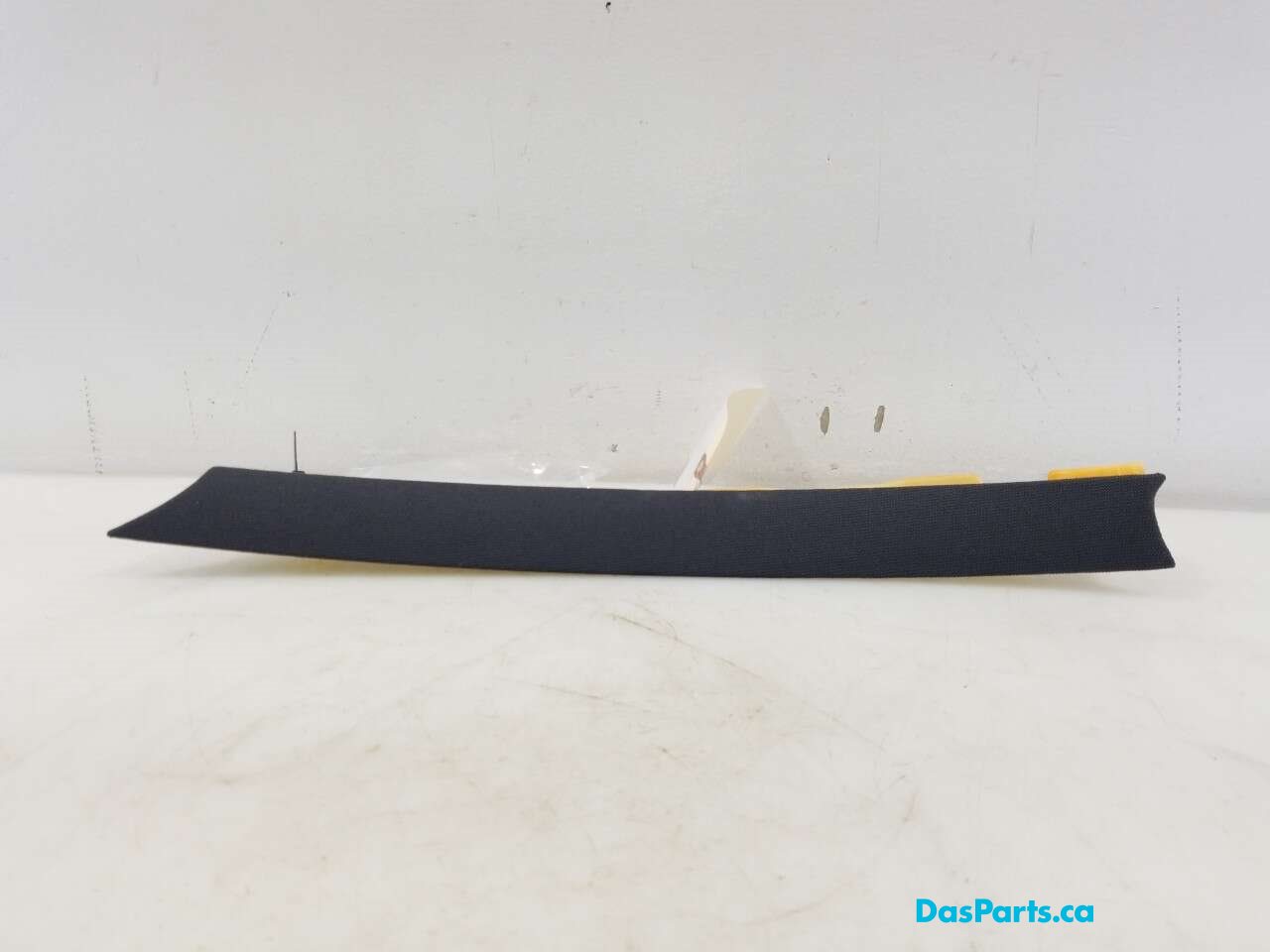 Headliner D-Pillar Trim L2