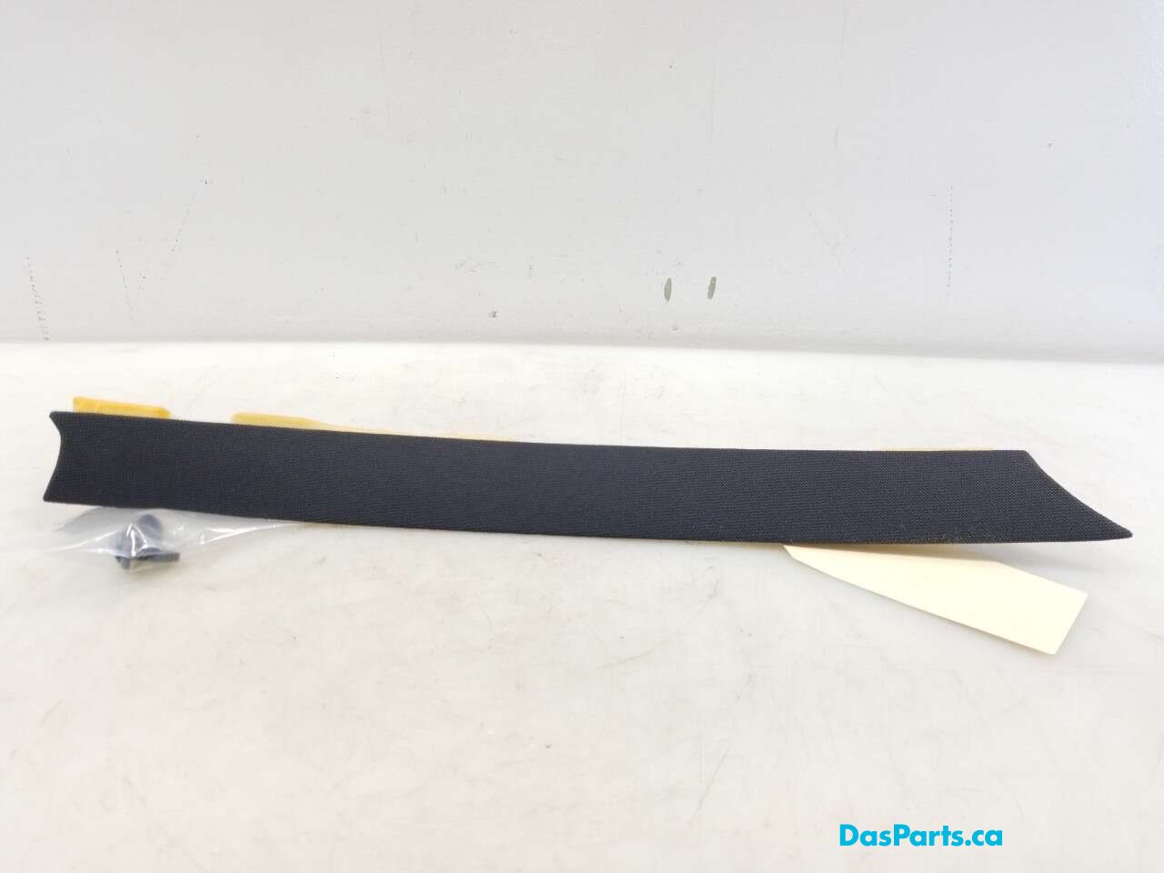 Headliner D-Pillar Trim R2