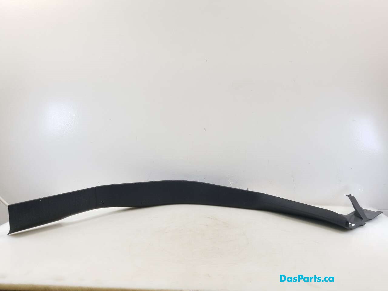 Headliner C-Pillar Trim R