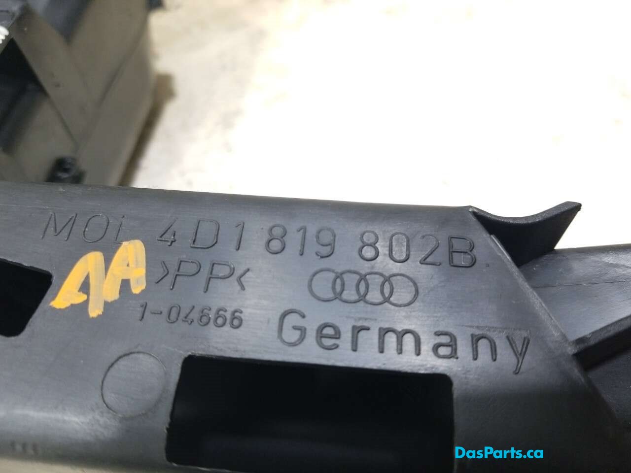 Footwell Air Duct R 2
