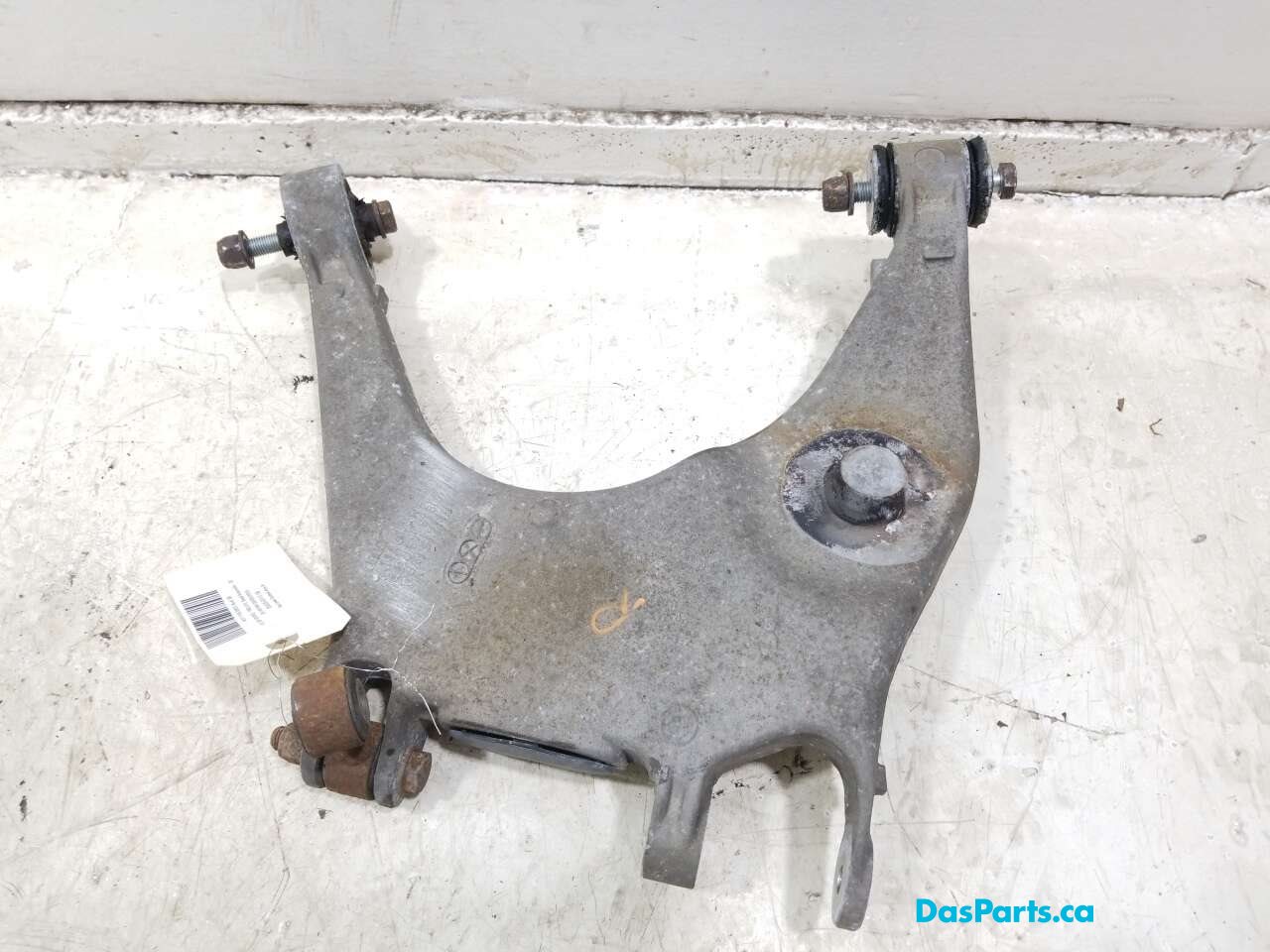 Rear Lower Control Arm R