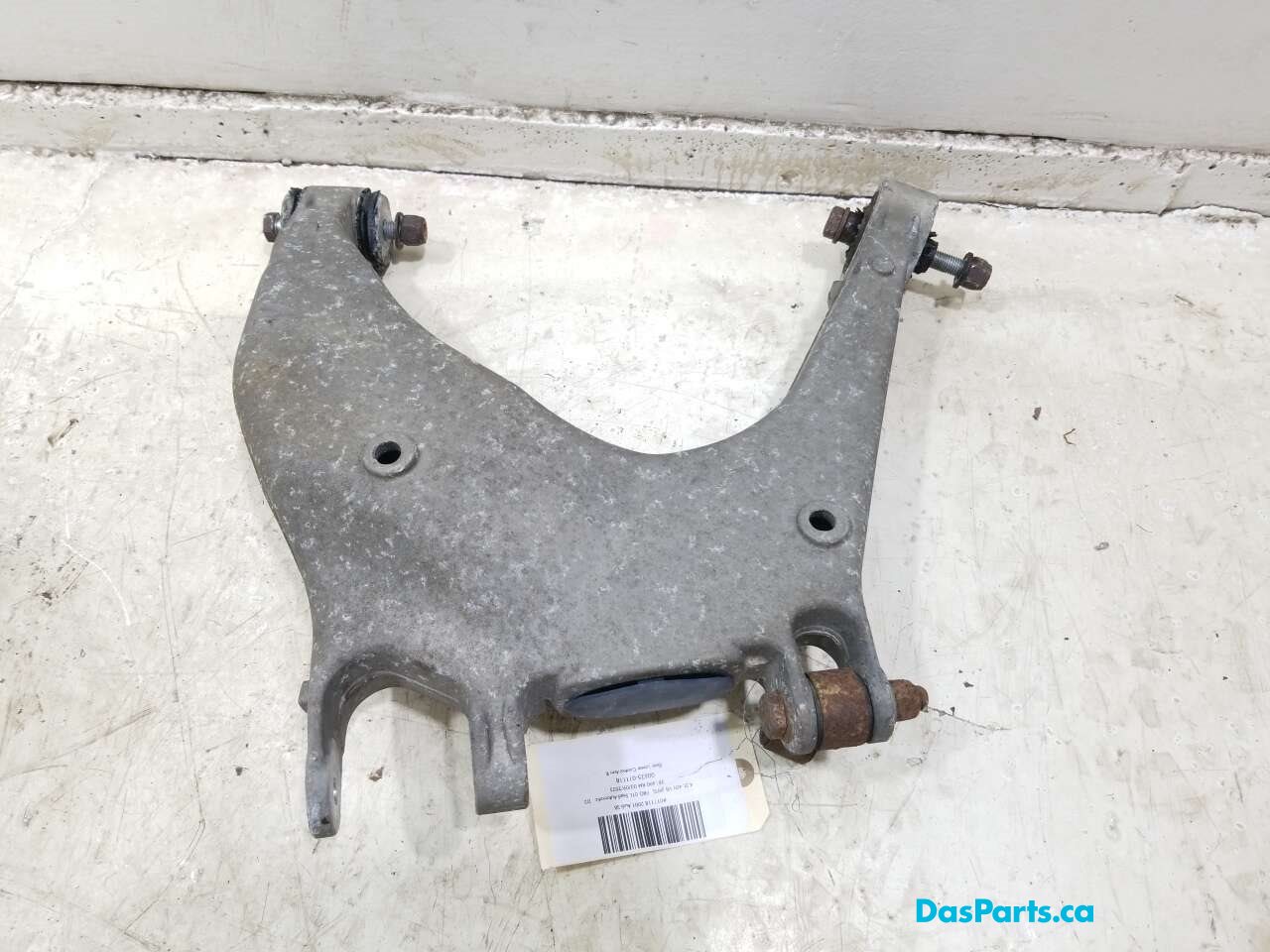 Rear Lower Control Arm R