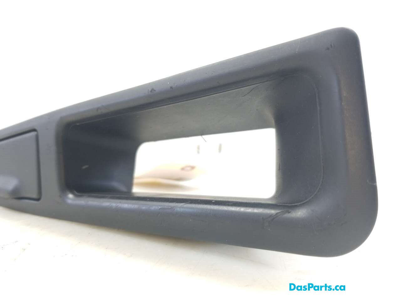 Door Trim RR