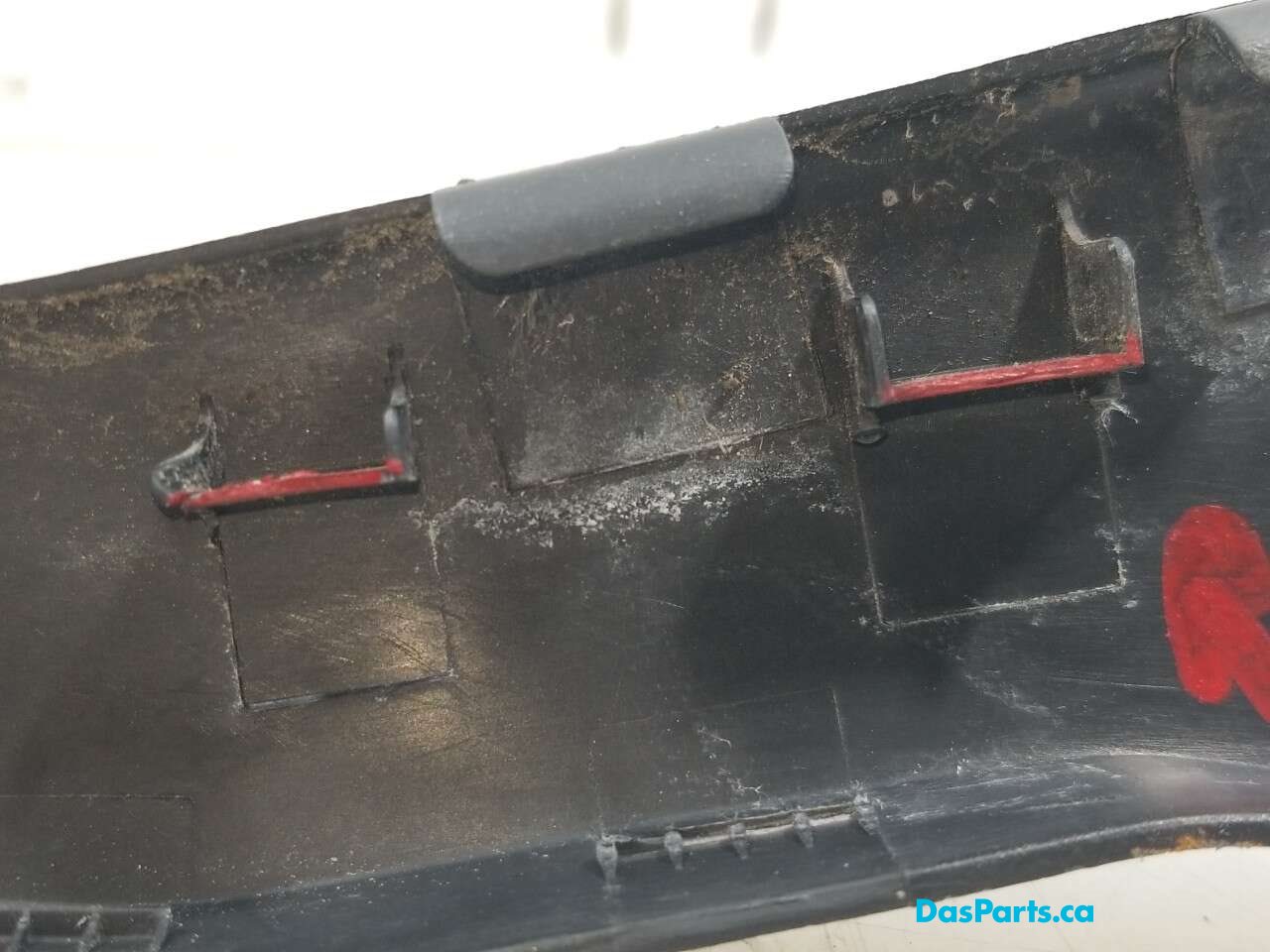 Trunk Hinge Cover R