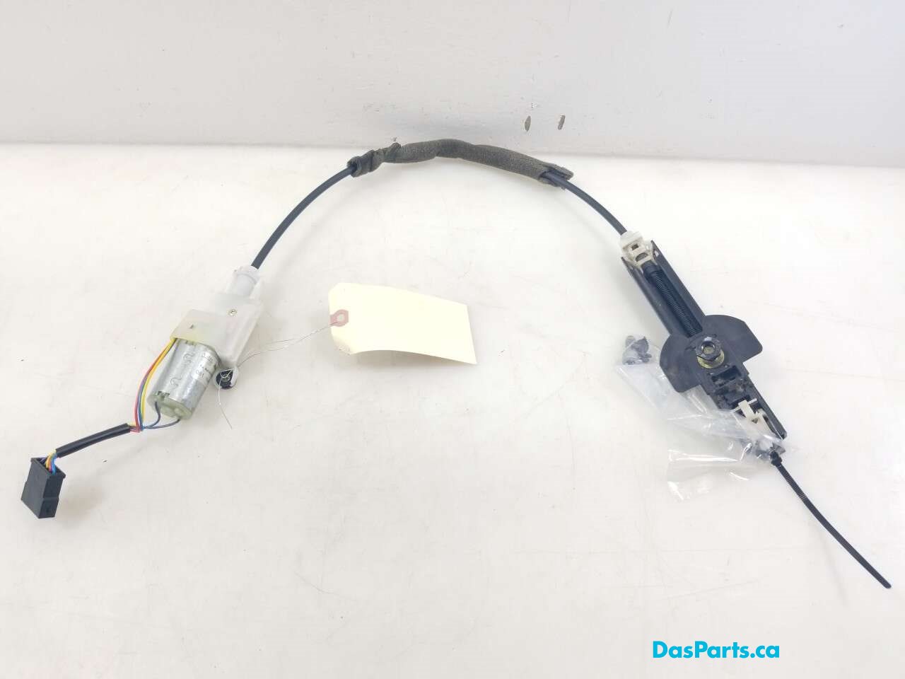 Seat Belt Tensioner R