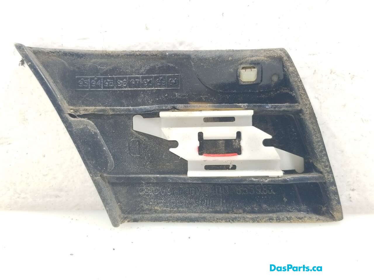 Lower Fender Molding LR 2
