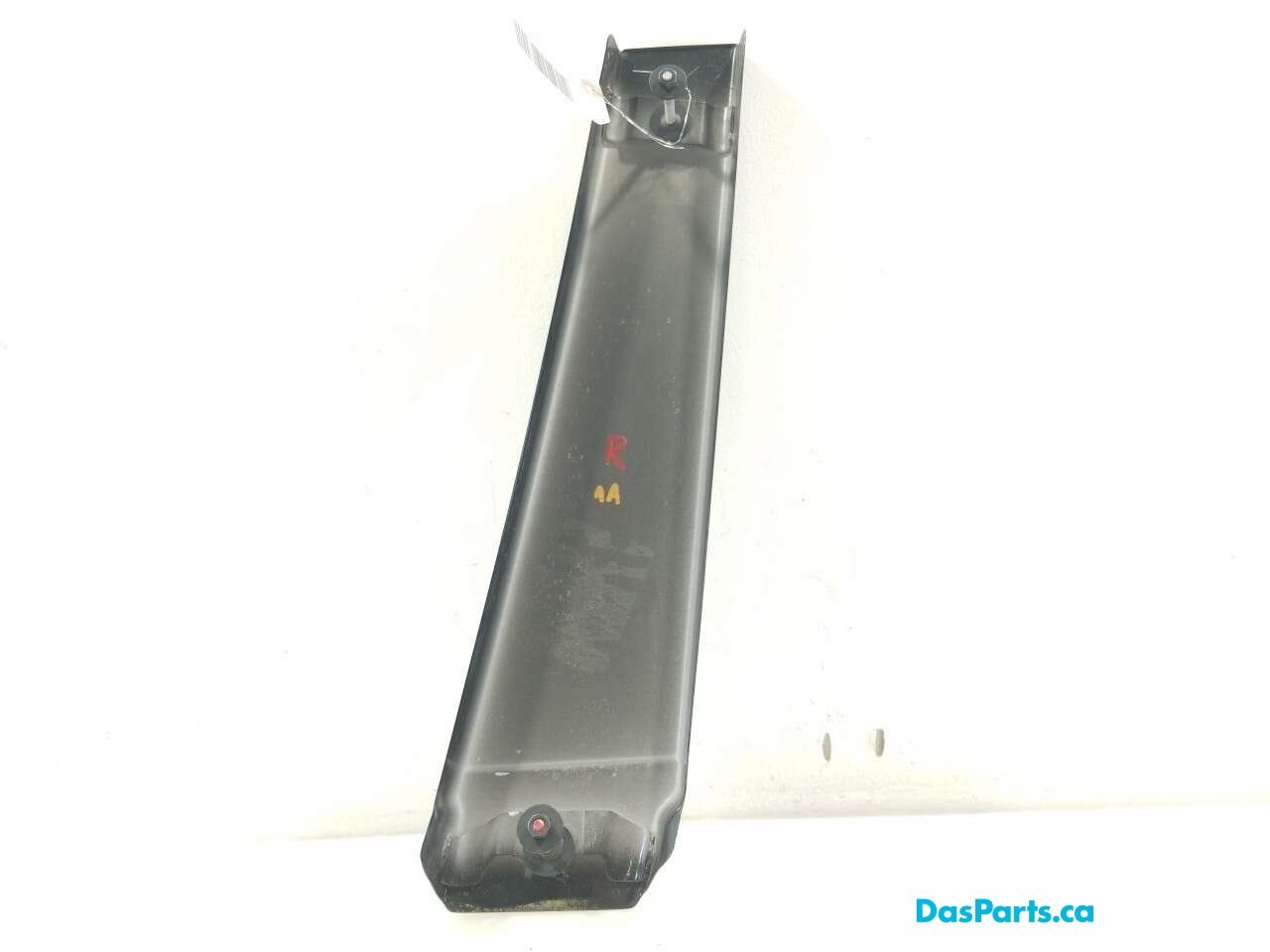 Exterior B-Pillar Trim RF