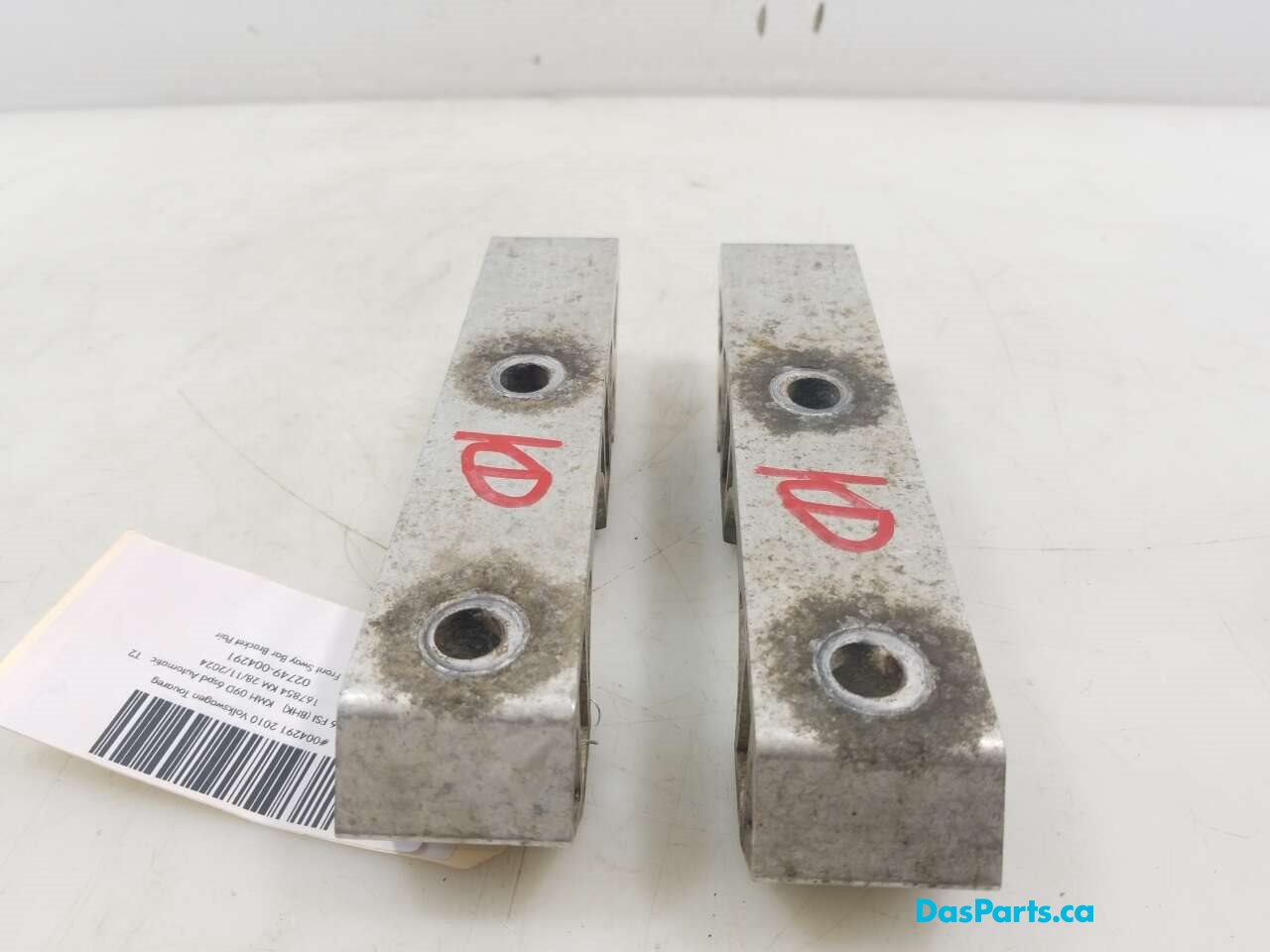Front Sway Bar Bracket Pair