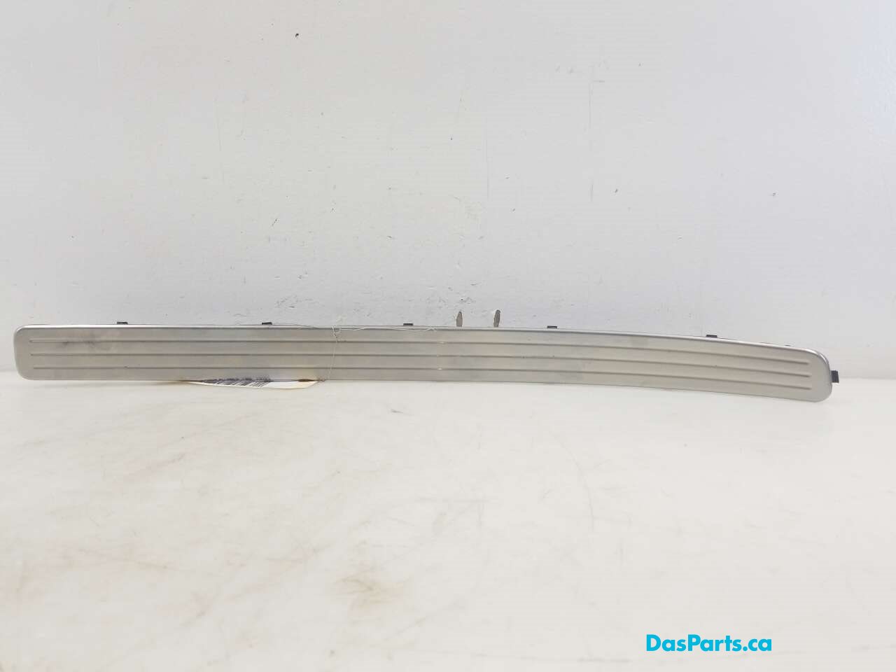 Lower Door Sill Trim R