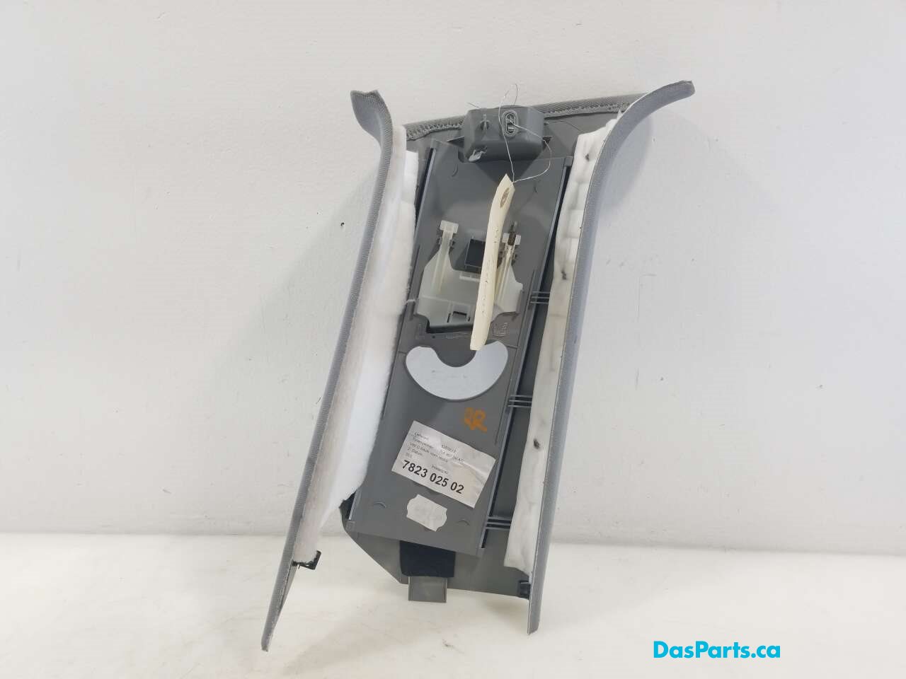 Headliner C-Pillar Trim R