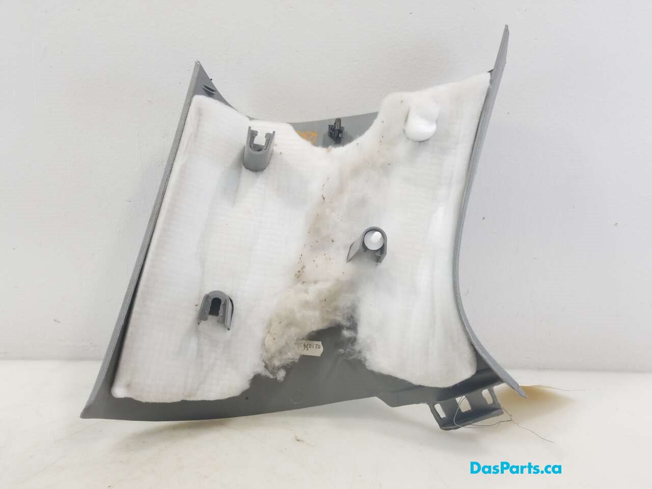 Headliner D-Pillar Trim R