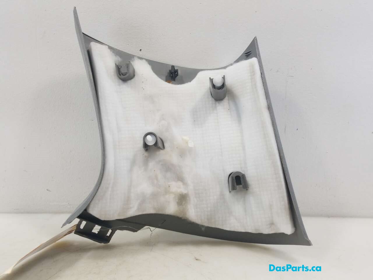 Headliner D-Pillar Trim L