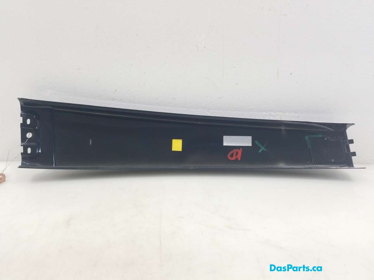 Exterior B-Pillar Trim RF