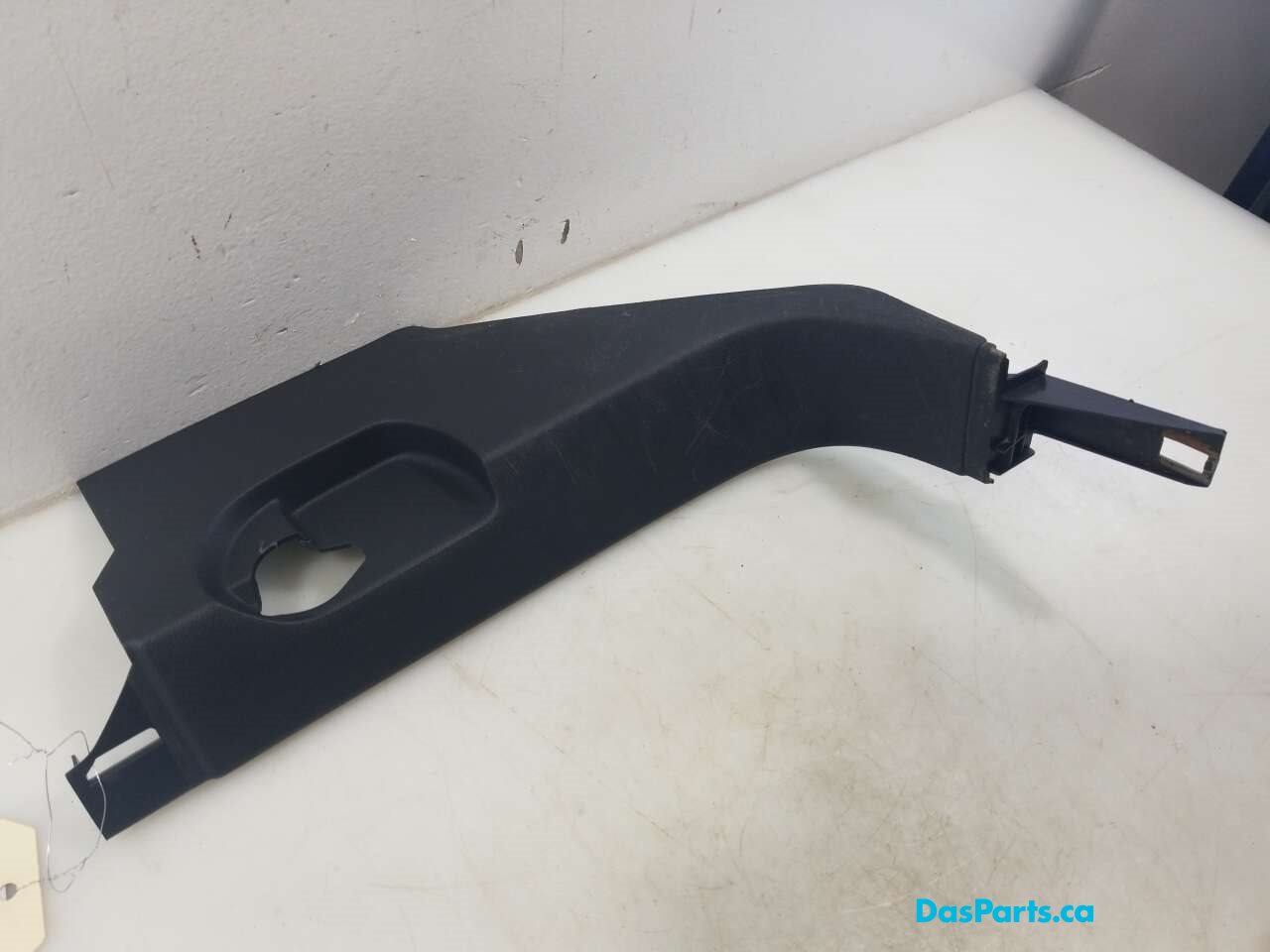 Lower A-Pillar Trim L