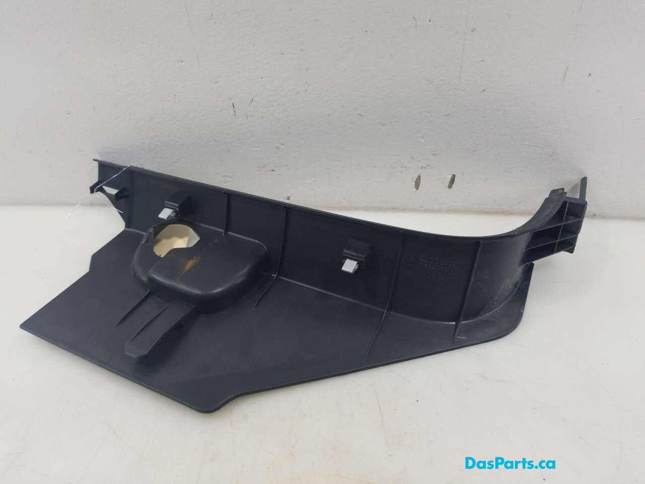 Lower A-Pillar Trim L