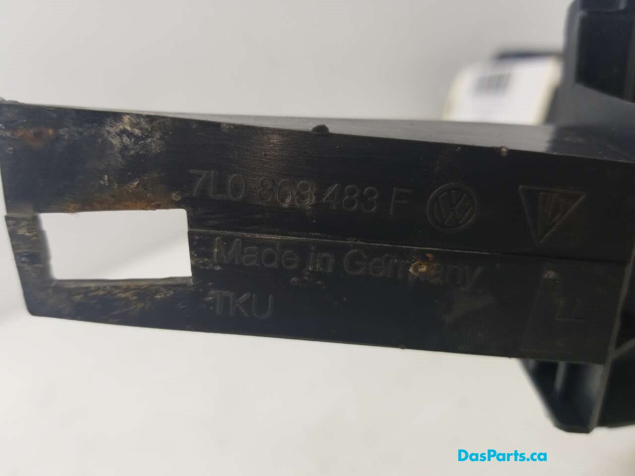 Lower A-Pillar Trim L