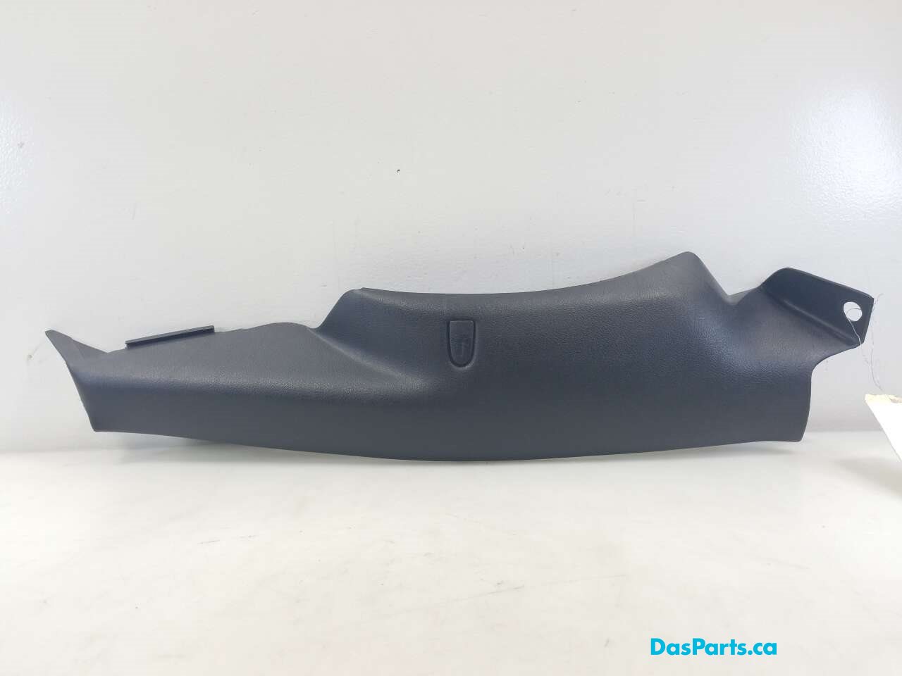 Lower C-Pillar Trim R
