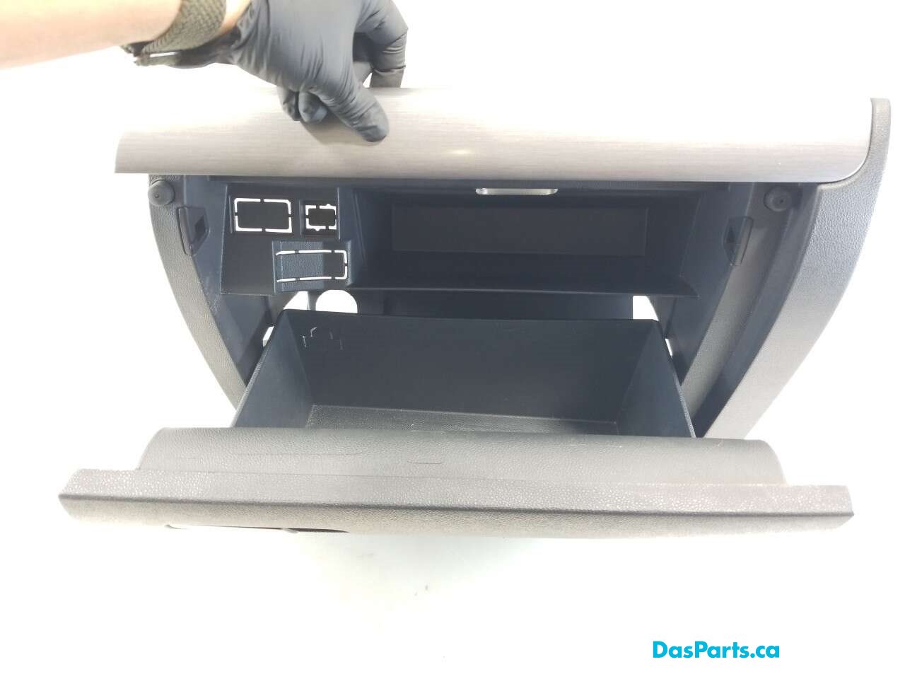 Glovebox