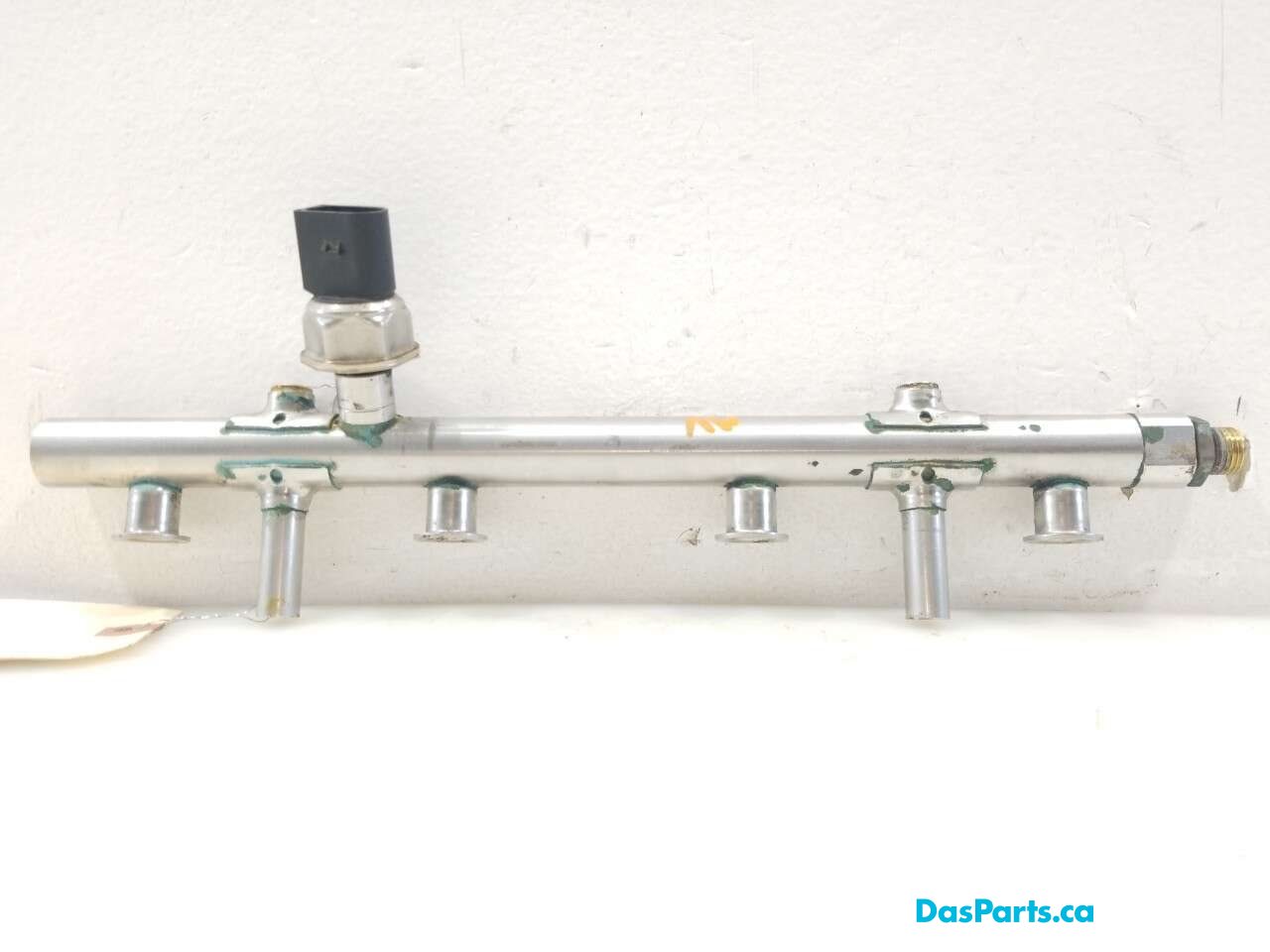Fuel Rail 1