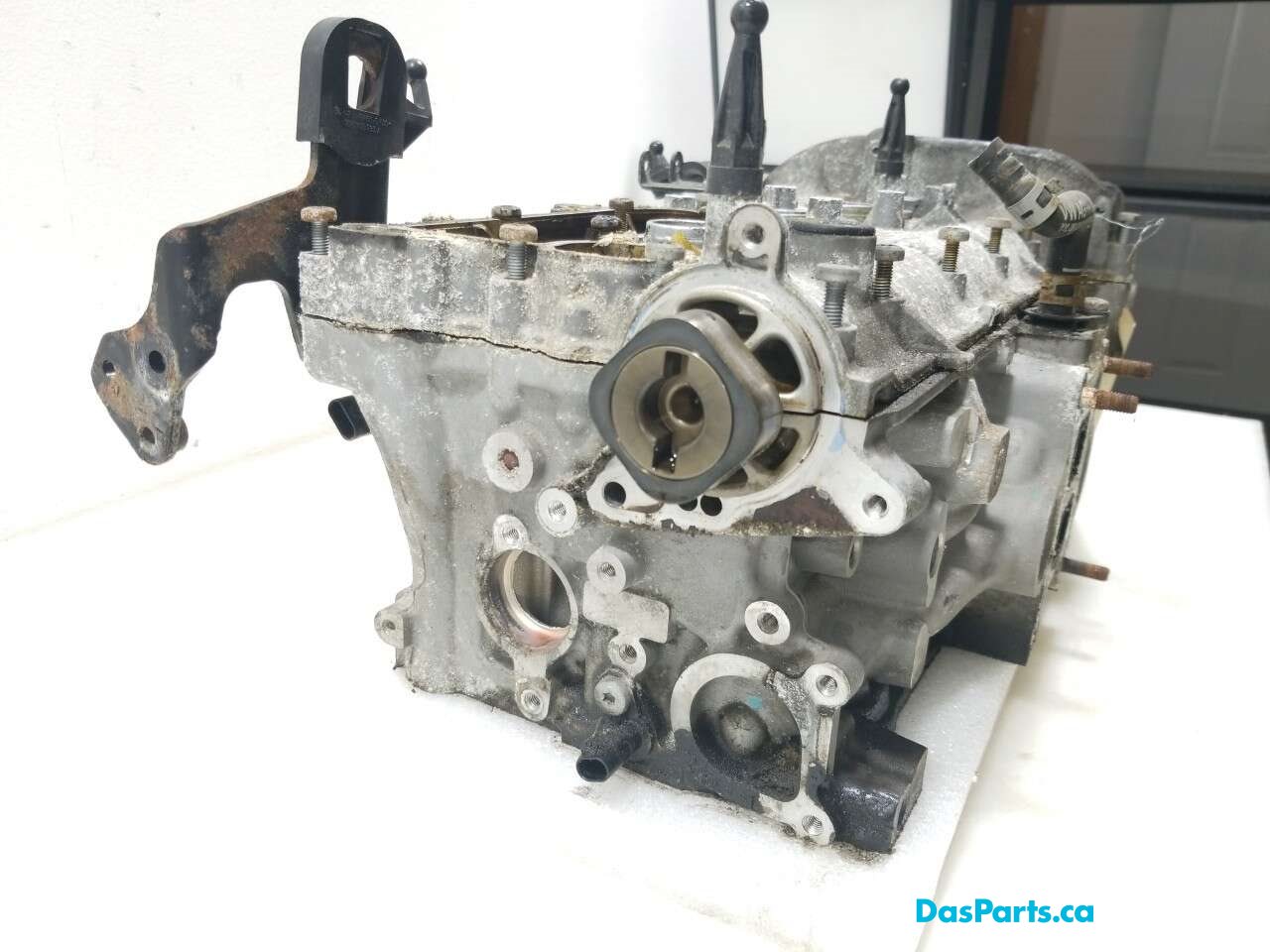 Engine Cylinder Head