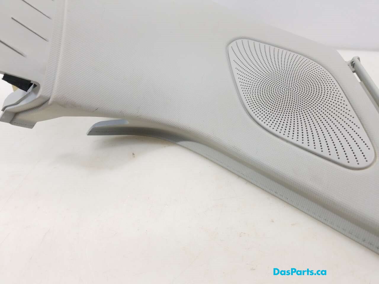 Headliner D-Pillar Trim L