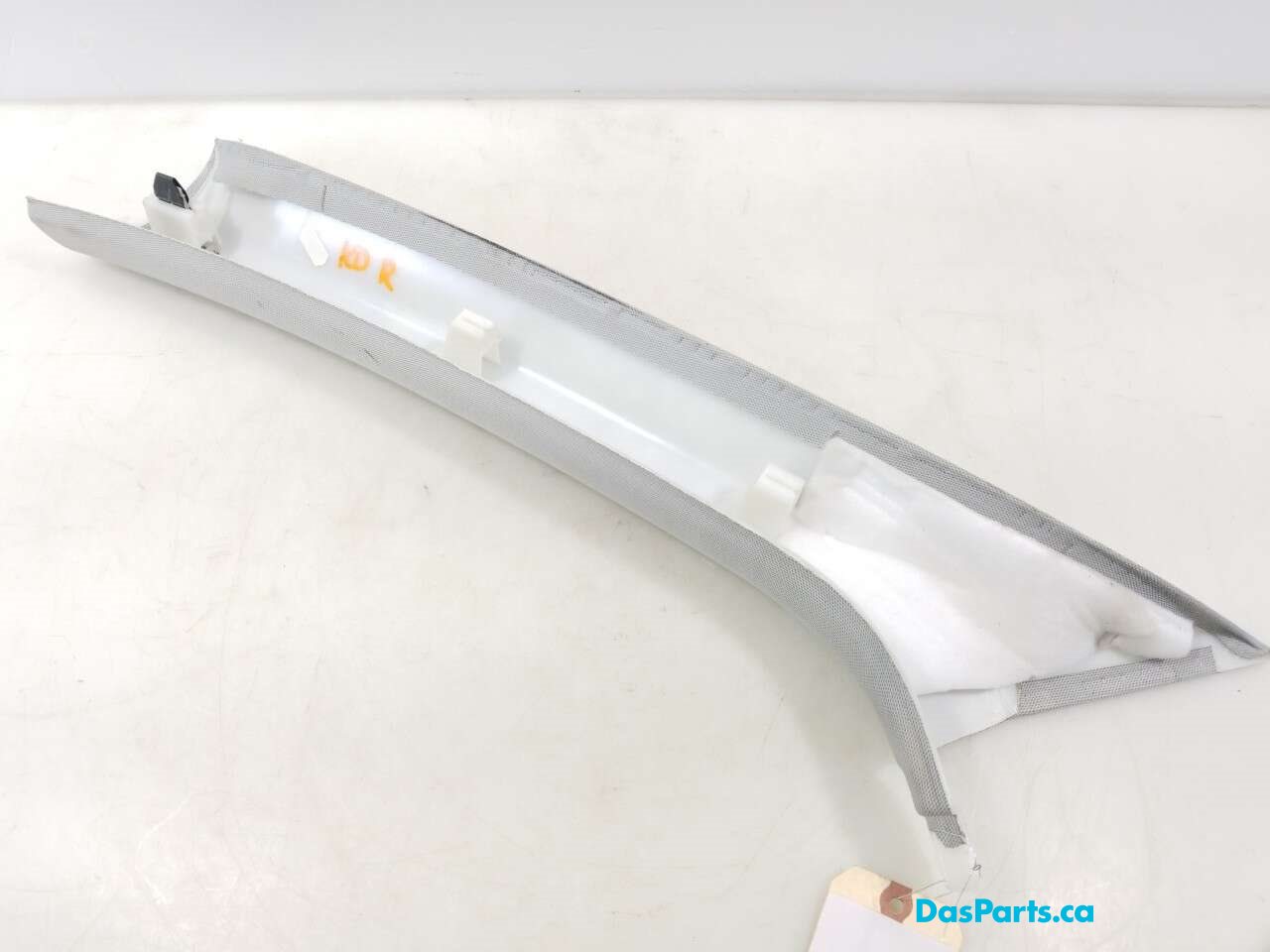 Headliner A-Pillar Trim R