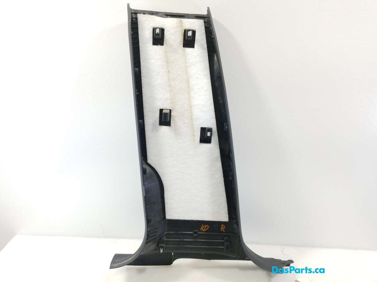 Lower B-Pillar Trim R