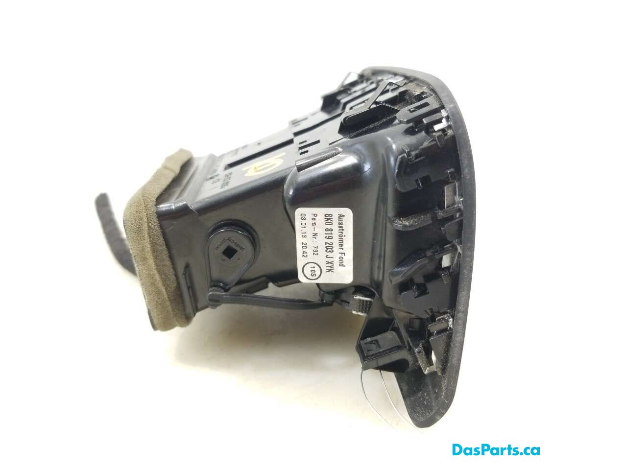Rear Center Console Vent