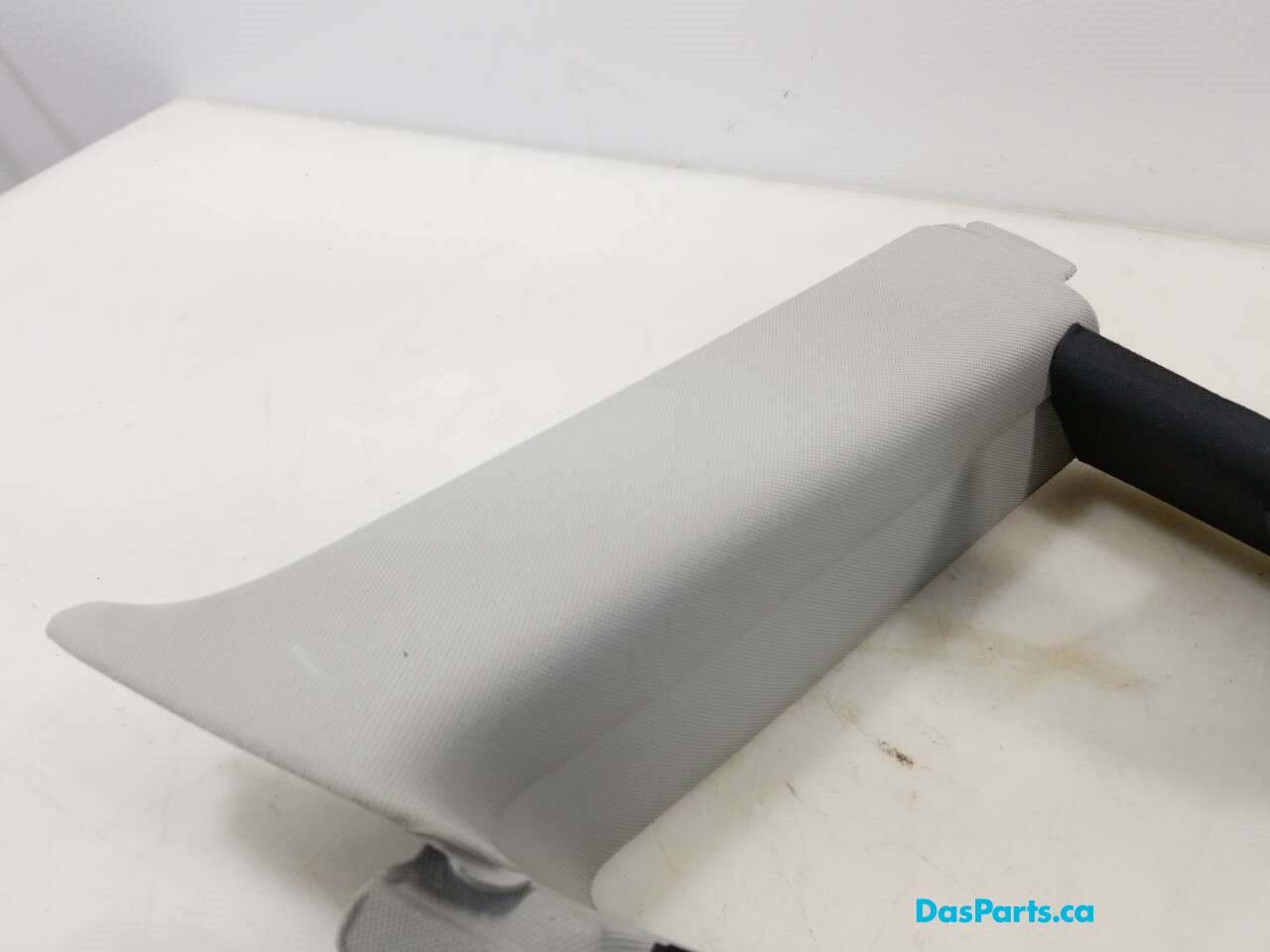 Headliner D-Pillar Trim L