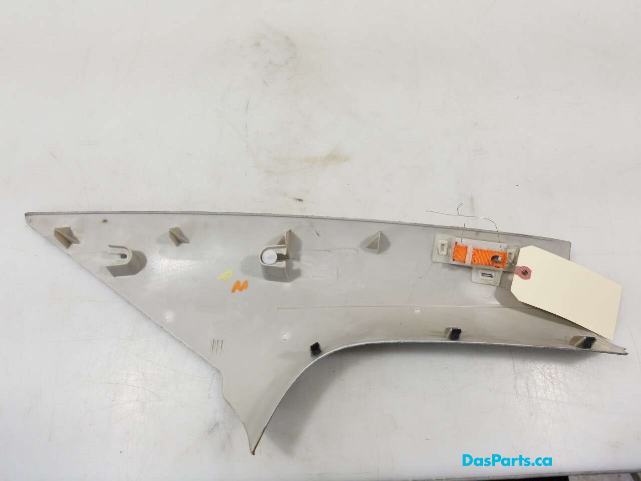 Headliner C-Pillar Trim R
