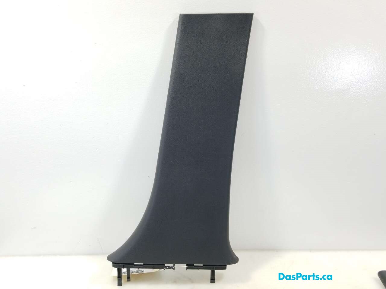 Lower B-Pillar Trim R