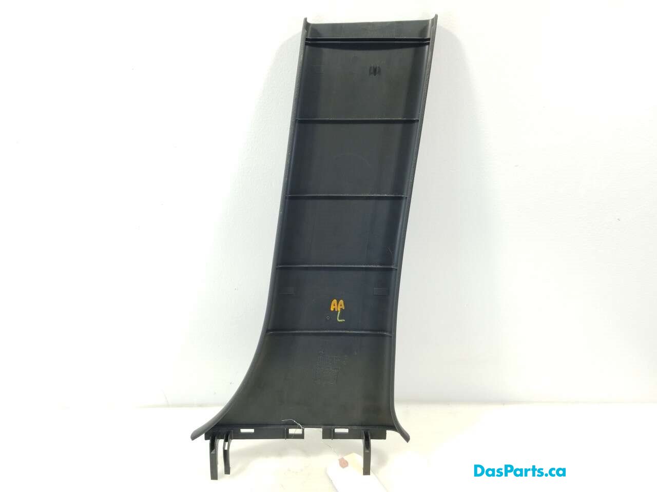 Lower B-Pillar Trim L