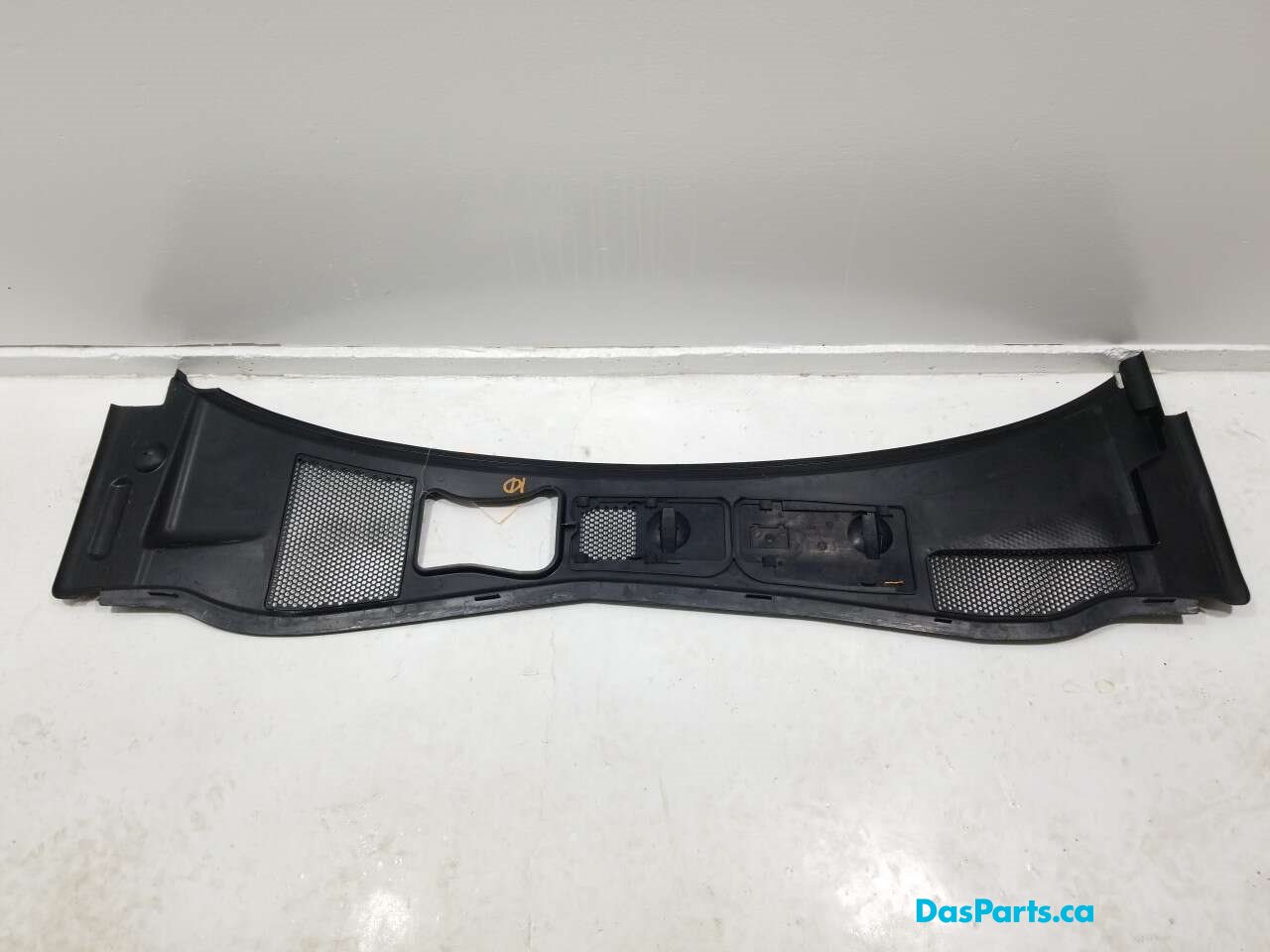 Wiper Cowl