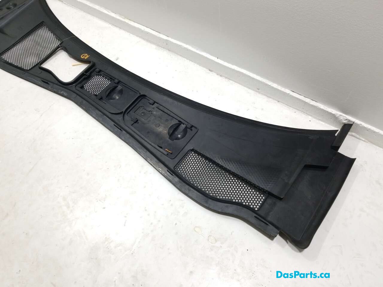 Wiper Cowl
